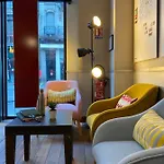 Adagio Place Kleber Aparthotel 4*