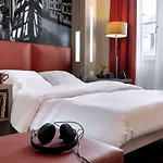 Adagio Place Kleber Apartahotel 4*