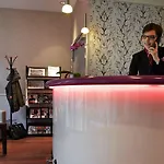 Adagio Place Kleber Apartahotel 4*