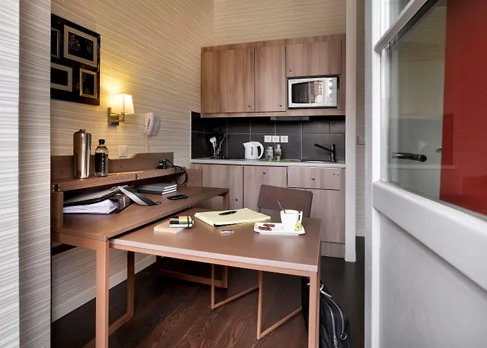 Adagio Place Kleber Apart-hotel 4*